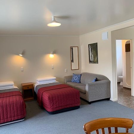 Amber Court Motel Te Anau Kültér fotó