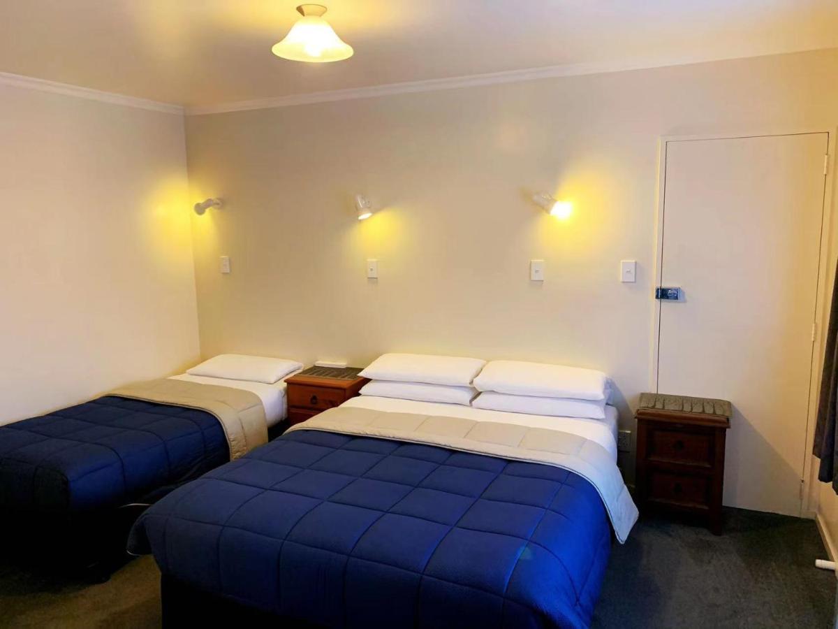 Amber Court Motel Te Anau Kültér fotó