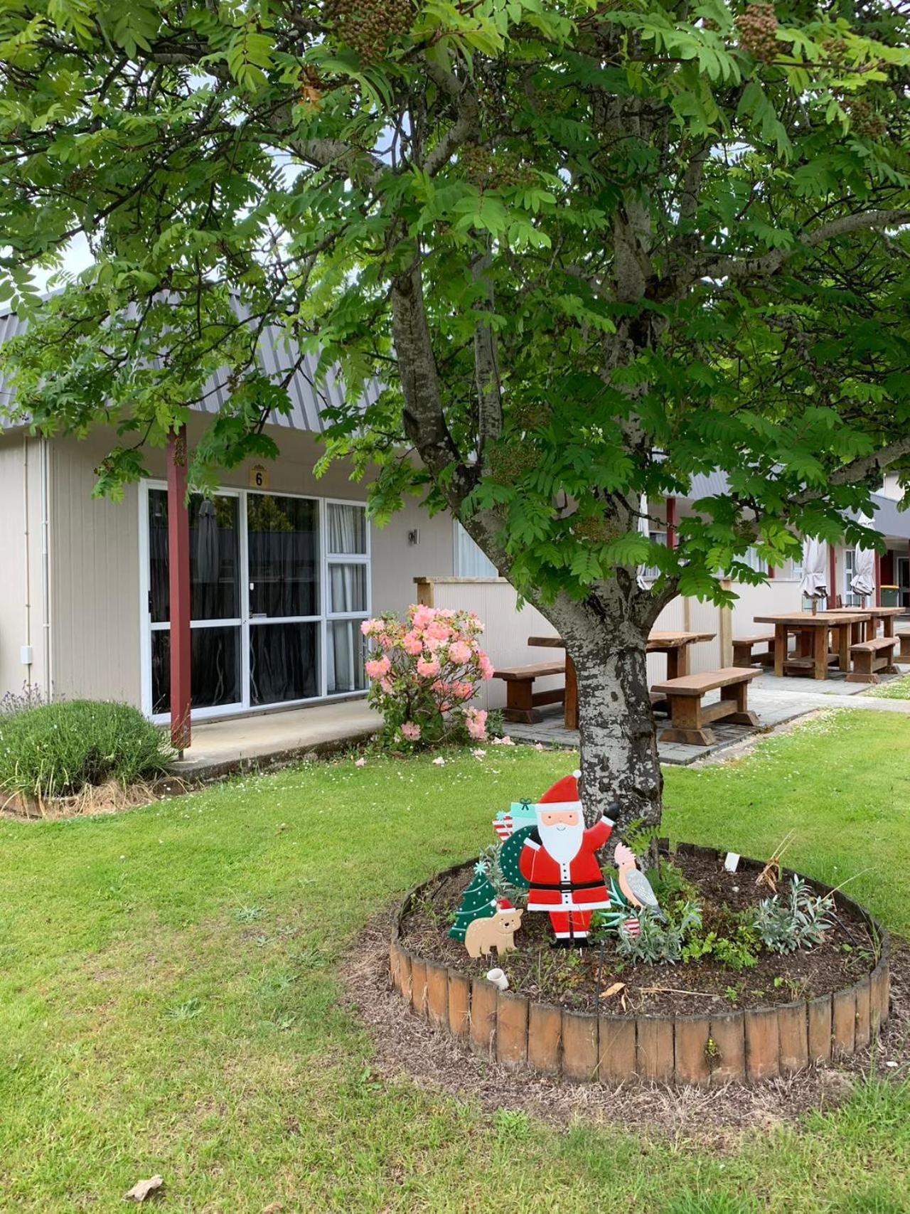 Amber Court Motel Te Anau Kültér fotó