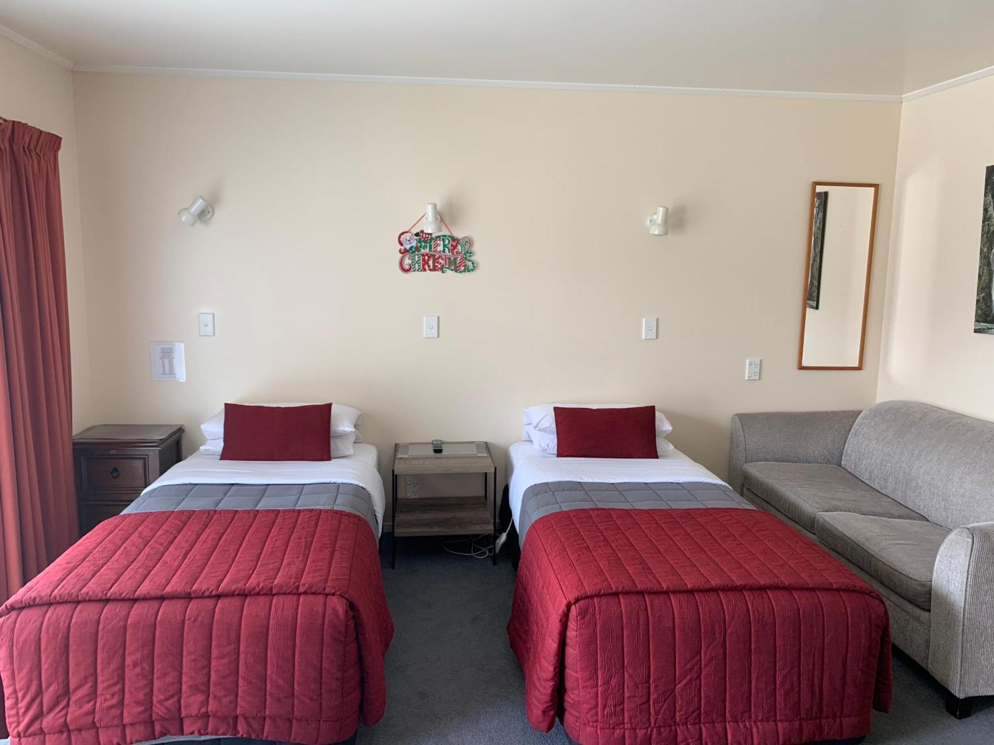Amber Court Motel Te Anau Kültér fotó