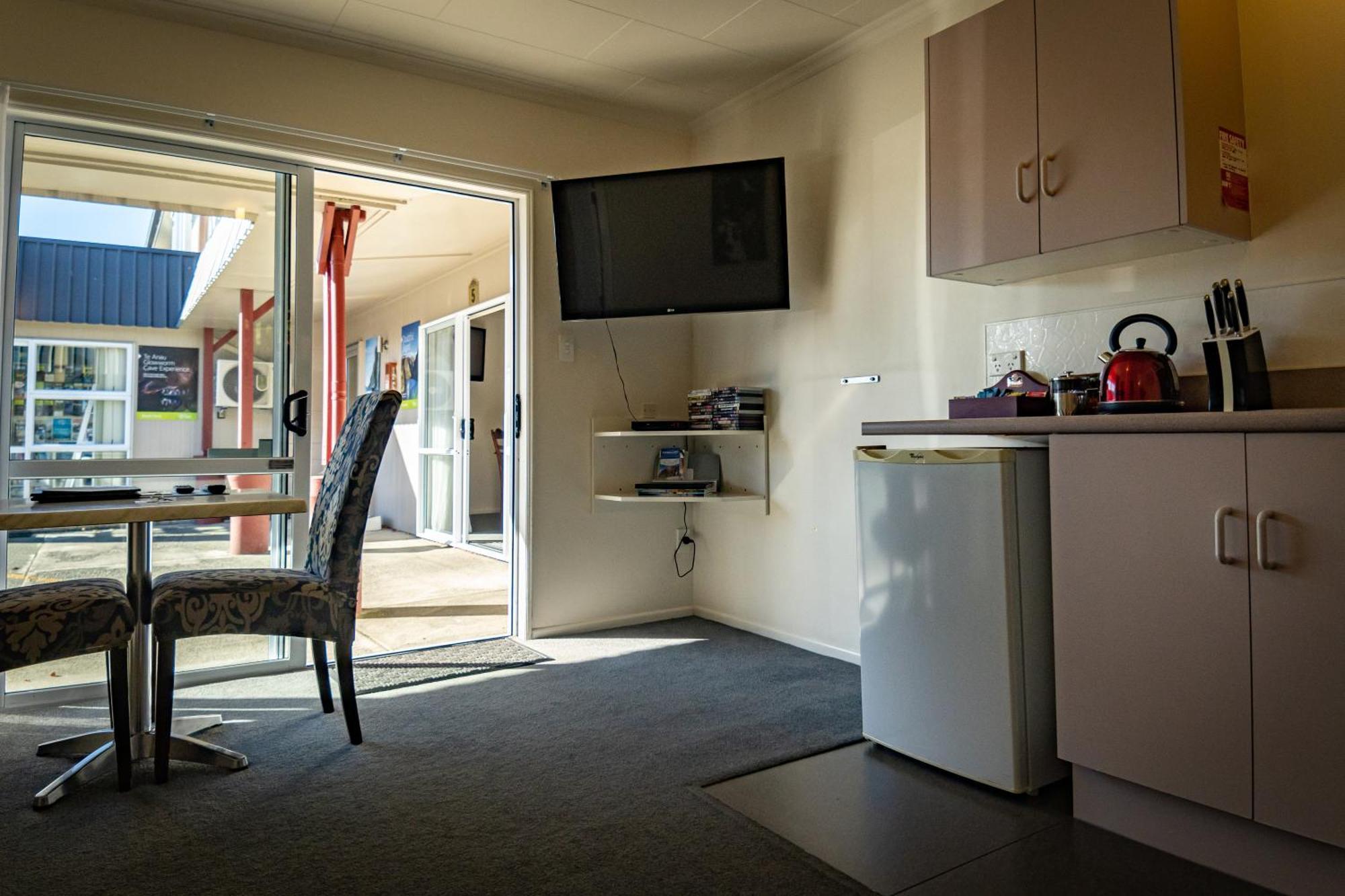 Amber Court Motel Te Anau Kültér fotó
