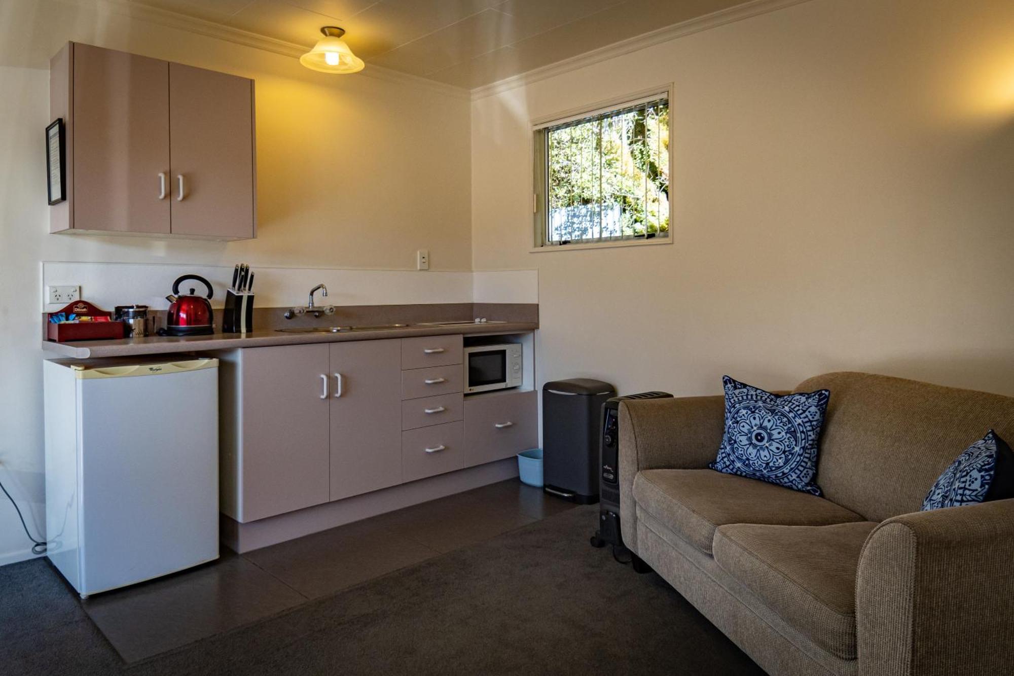 Amber Court Motel Te Anau Kültér fotó